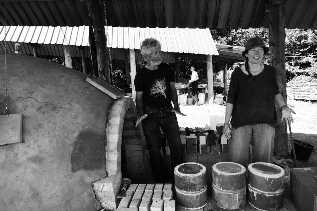 Rowena with Svend Bayer at Oxford University Anagama Kilns